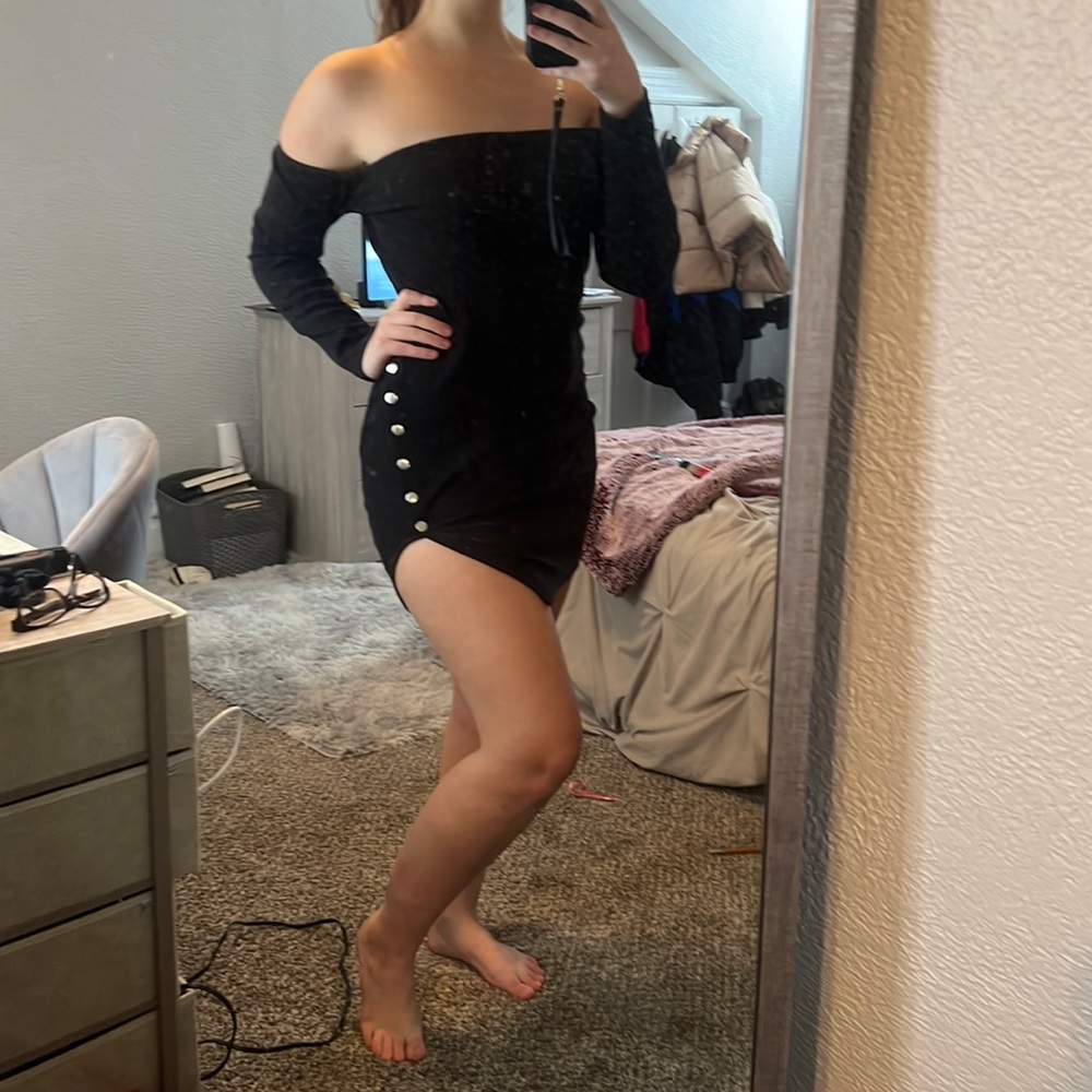 Ribbed black dress